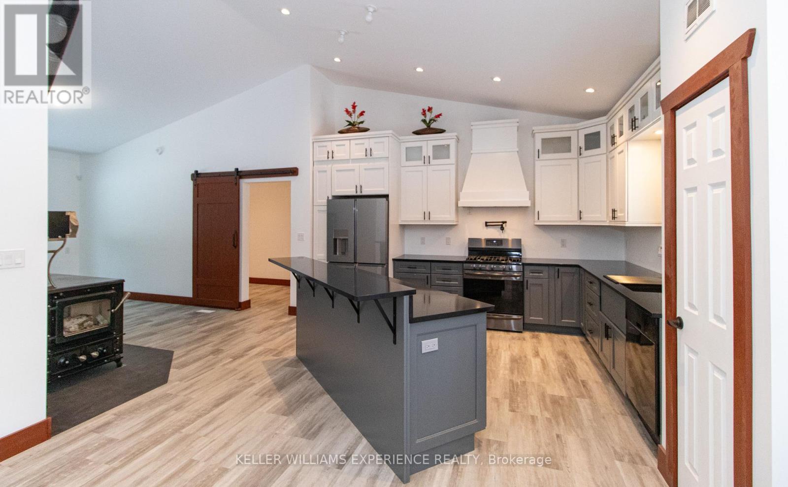 213 Yearley Road, Mcmurrich/monteith, Ontario  P0A 1Y0 - Photo 12 - X12678336