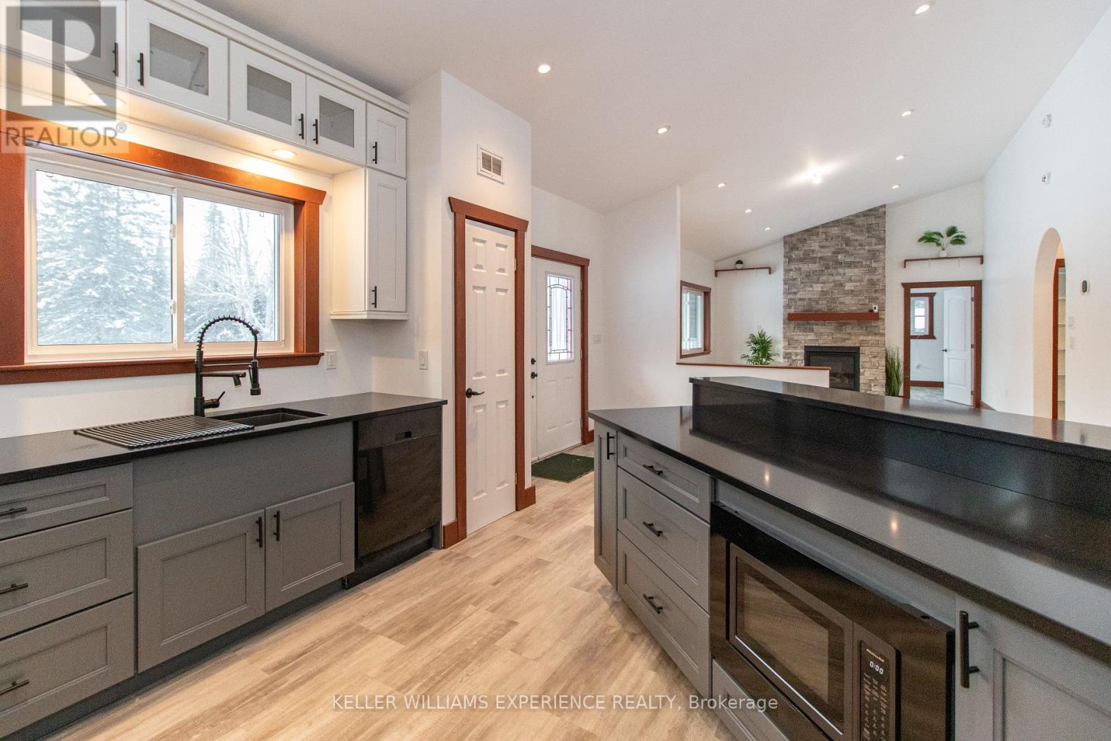 213 Yearley Road, Mcmurrich/monteith, Ontario  P0A 1Y0 - Photo 16 - X12678336