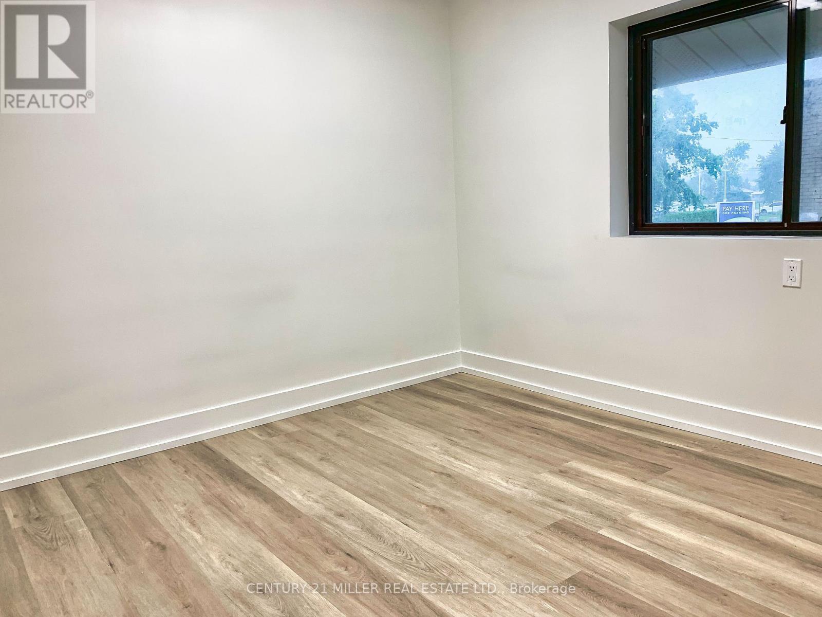 10 - 165 Plymouth Road, Welland, Ontario  L3B 3E1 - Photo 10 - X12678358