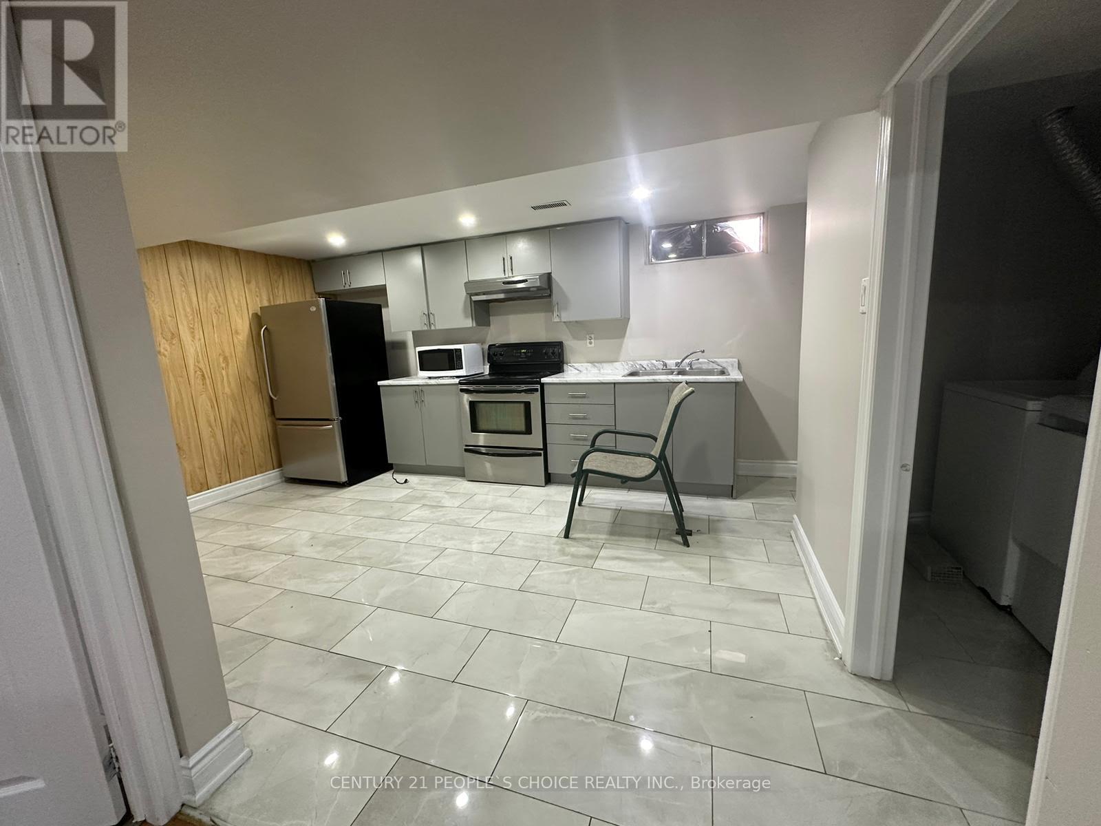 Bsmt - 1129 Langs Circle, Cambridge, Ontario  N3H 5E6 - Photo 2 - X12678388