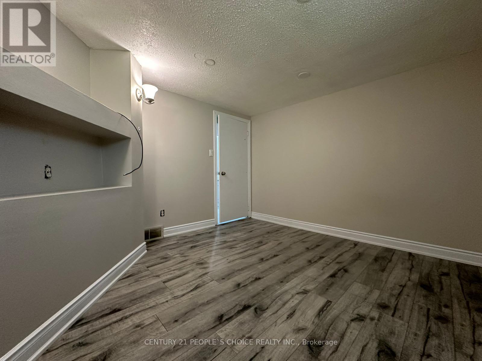 Bsmt - 1129 Langs Circle, Cambridge, Ontario  N3H 5E6 - Photo 4 - X12678388