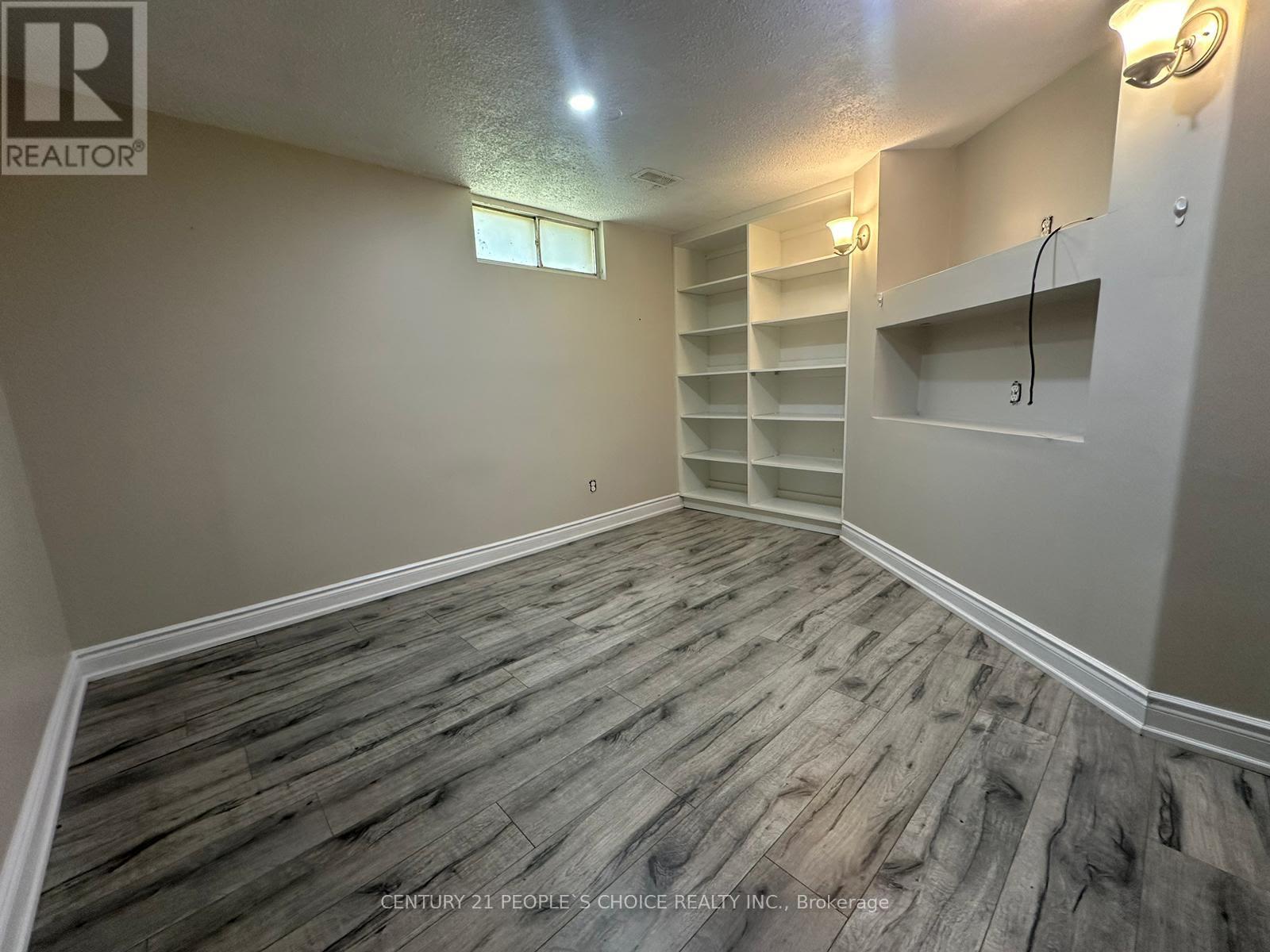 Bsmt - 1129 Langs Circle, Cambridge, Ontario  N3H 5E6 - Photo 5 - X12678388