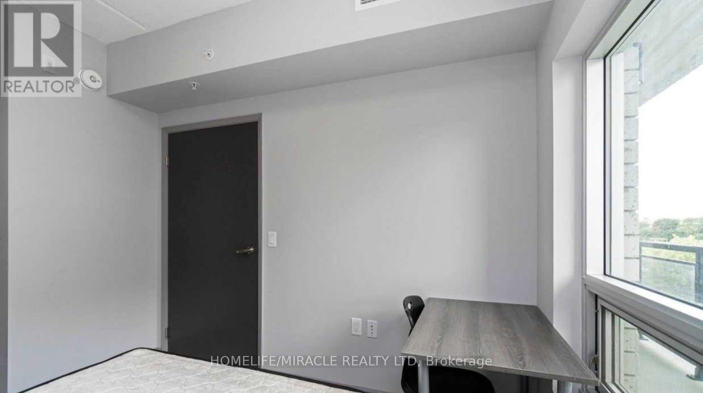 407a - 275 Larch Street E, Waterloo, Ontario  N2L 3R2 - Photo 12 - X12678422