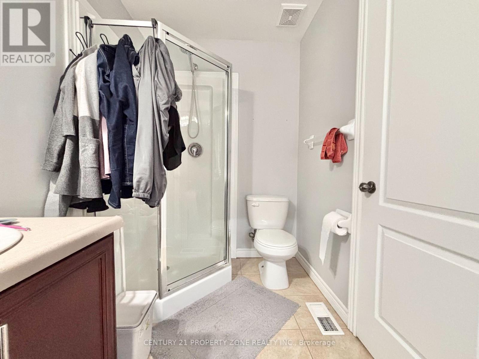 7 Marina Point Crescent, Hamilton, Ontario  L8E 0A4 - Photo 12 - X12678472