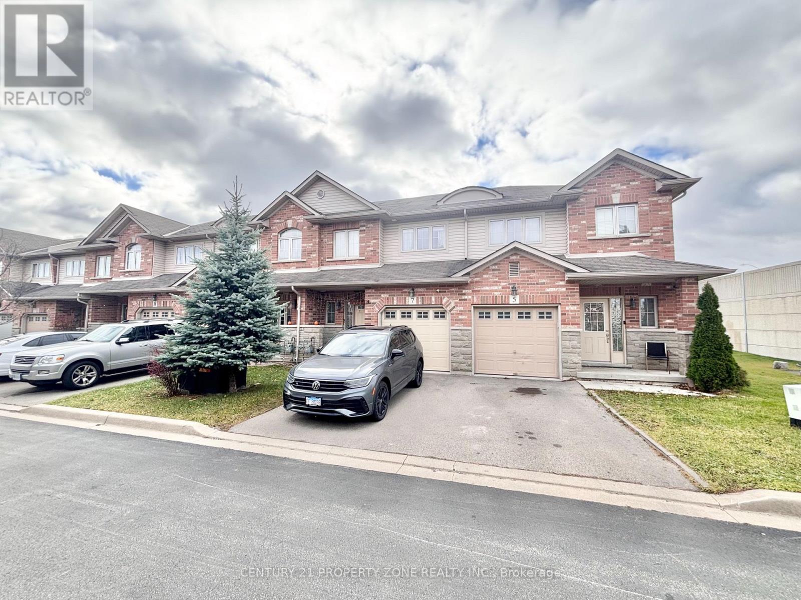 7 Marina Point Crescent, Hamilton, Ontario  L8E 0A4 - Photo 2 - X12678472