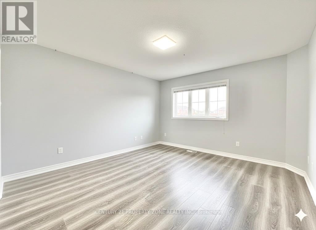 7 Marina Point Crescent, Hamilton, Ontario  L8E 0A4 - Photo 23 - X12678472