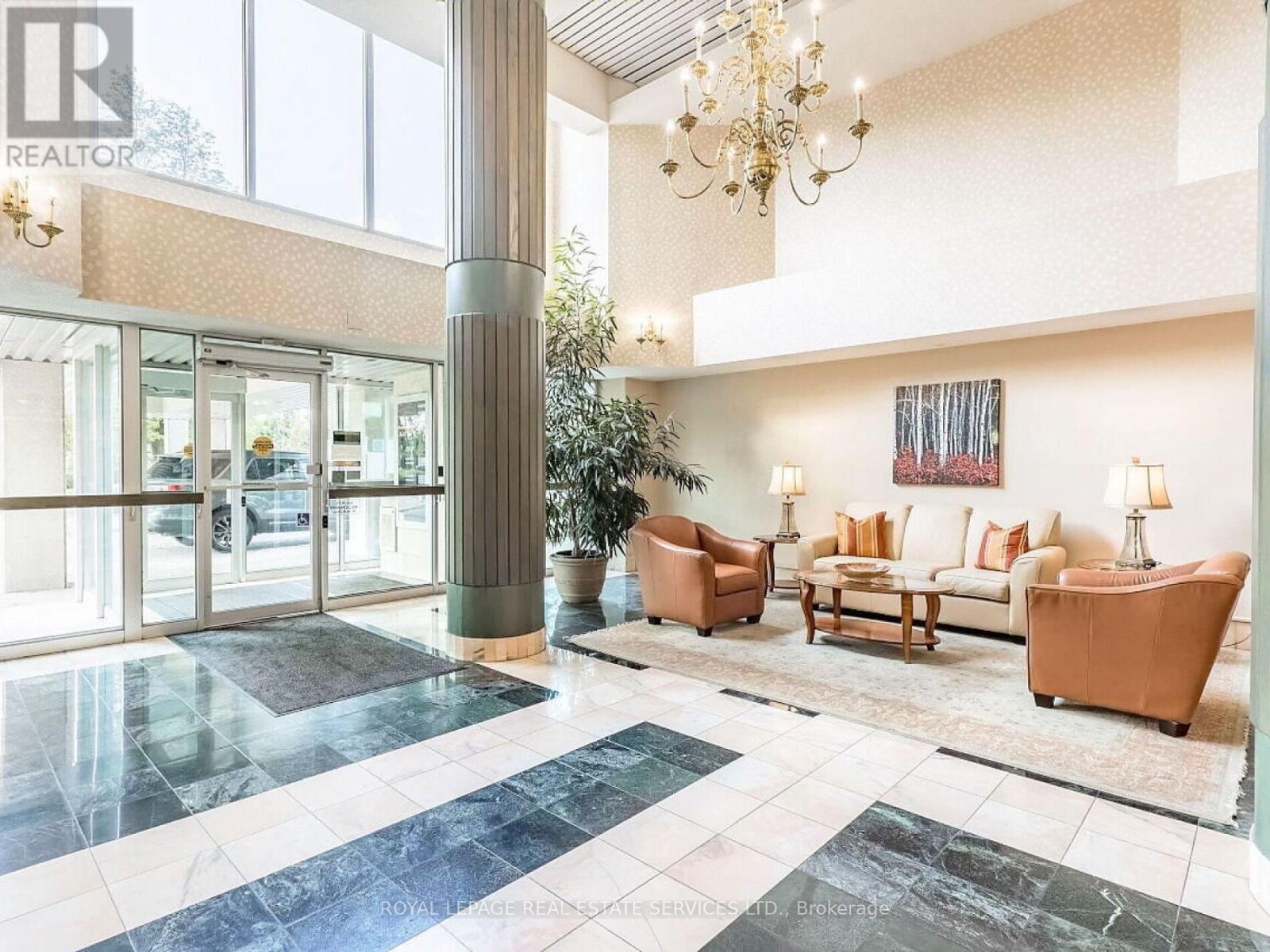 512 - 310 Mill Street S, Brampton, Ontario  L6Y 3B1 - Photo 7 - W12465021