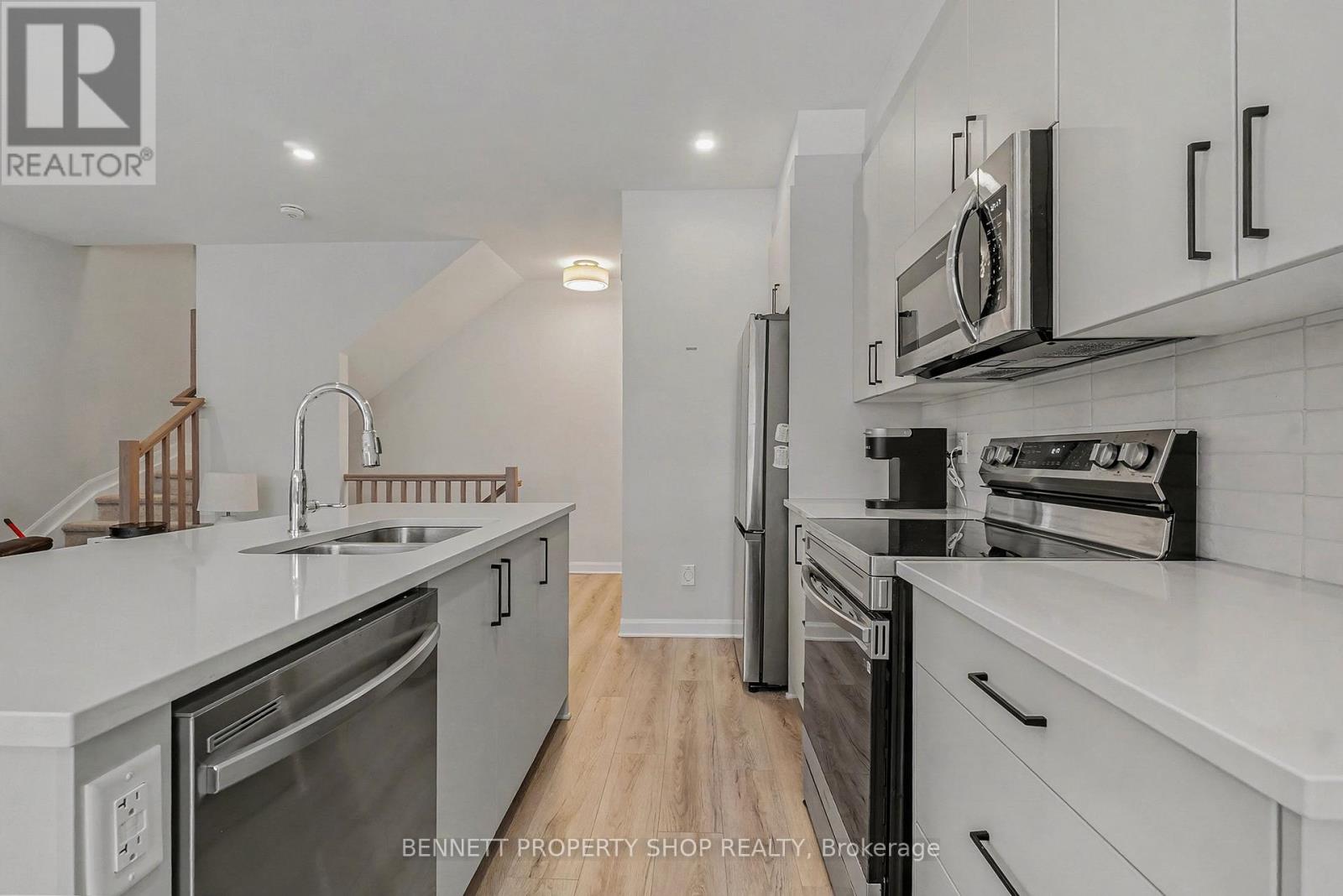 716 Confluence Walk, Ottawa, Ontario  K4A 5R7 - Photo 5 - X12678500