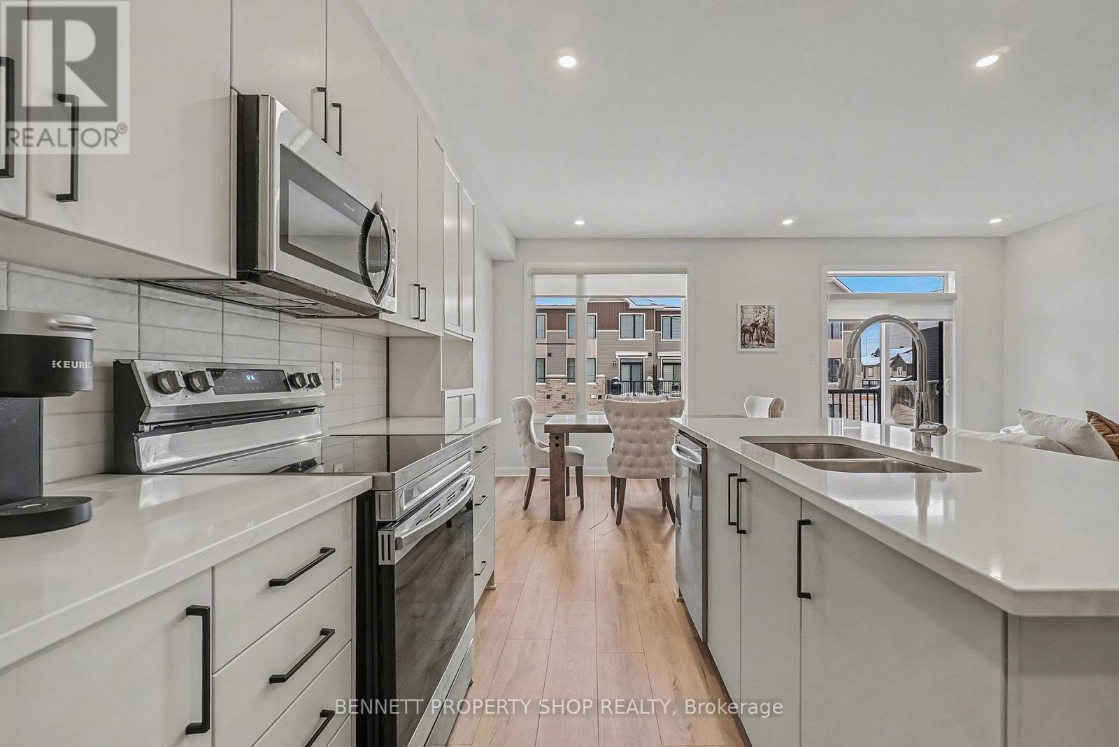 716 Confluence Walk, Ottawa, Ontario  K4A 5R7 - Photo 6 - X12678500