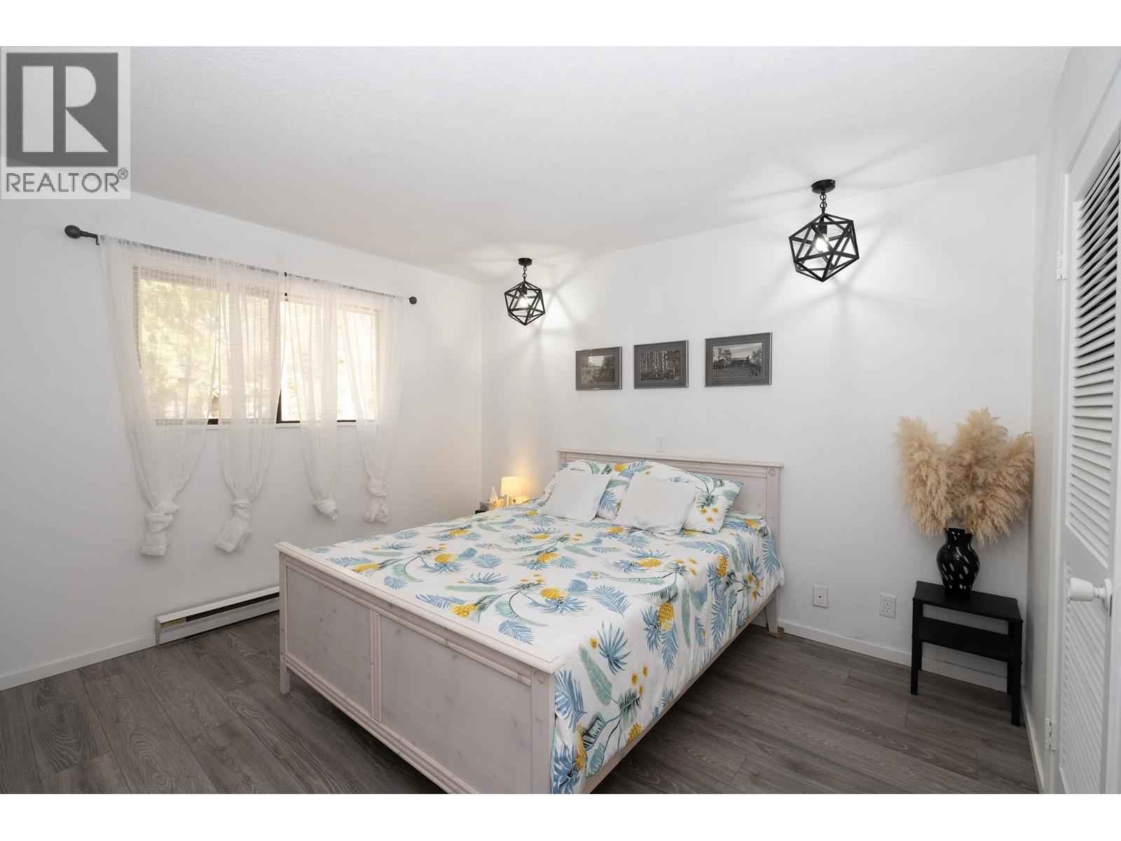 12870 Dogwood Drive, Pender Harbour, British Columbia  V0N 2H1 - Photo 18 - R3077569