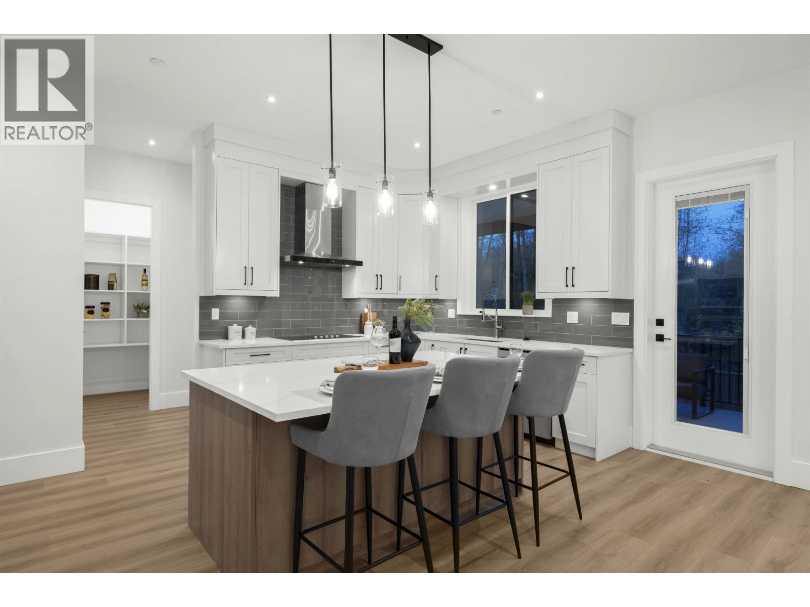 11018 243b Street, Maple Ridge, British Columbia  V2W 1H5 - Photo 3 - R3077587