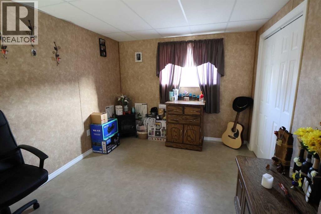 122 Centre St, Enchant, Alberta  T0K 0V0 - Photo 14 - A2276539