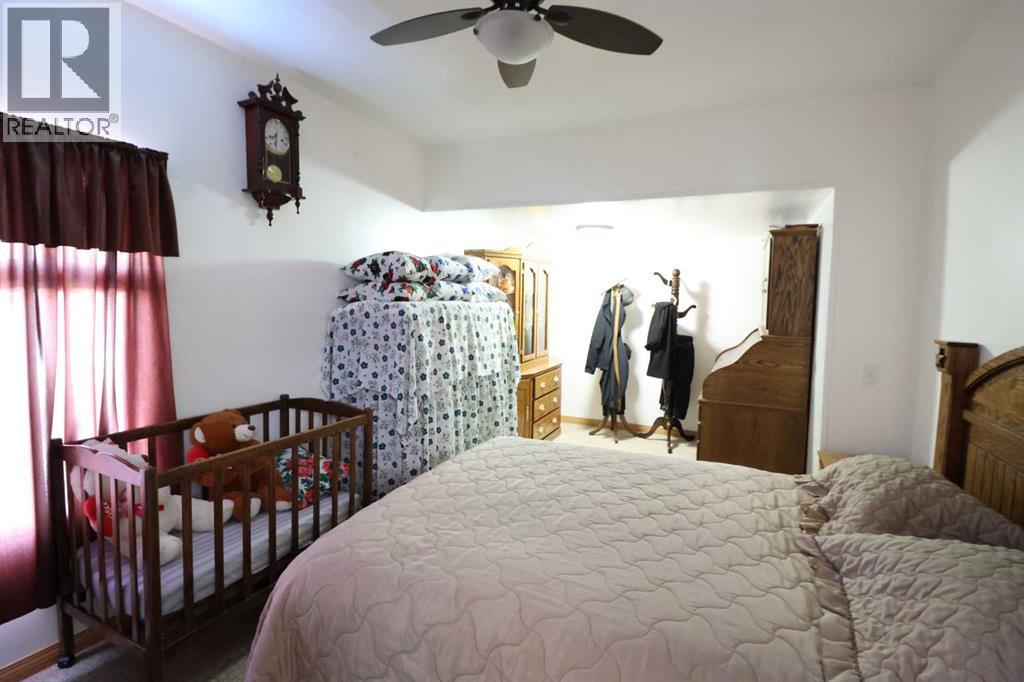 122 Centre St, Enchant, Alberta  T0K 0V0 - Photo 9 - A2276539