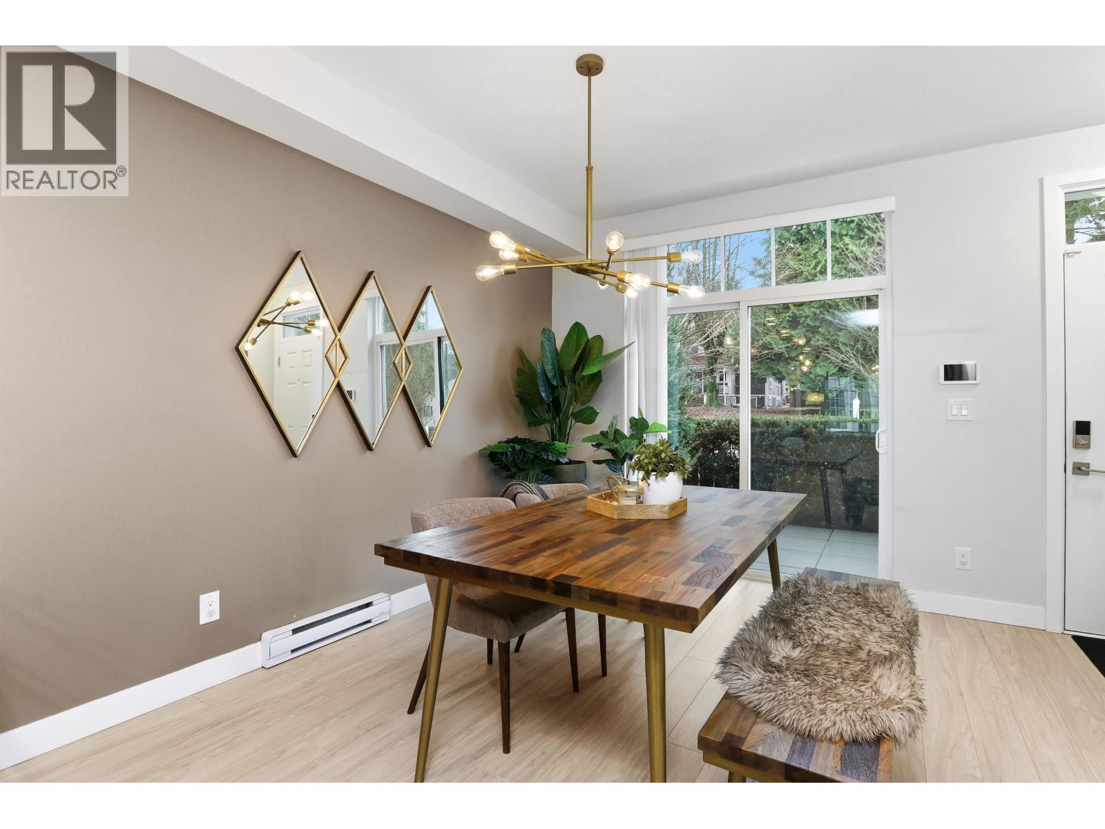 2126 St Johns Street Street, Port Moody, British Columbia  V3H 0J5 - Photo 7 - R3077535