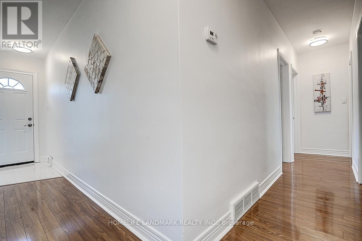 181 Searle Avenue, Toronto, Ontario  M3H 4B5 - Photo 17 - C12678522