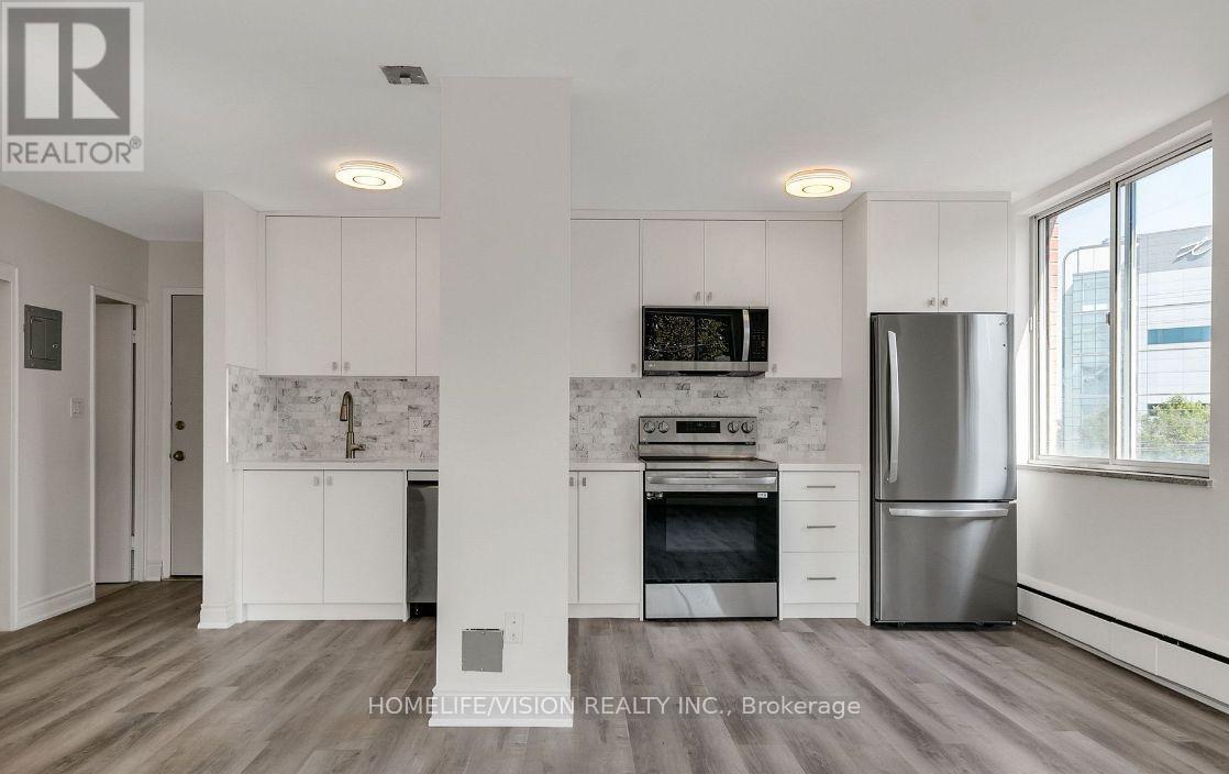 12 - 18 Kenrae Road, Toronto, Ontario  M4G 1Y1 - Photo 6 - C12678528