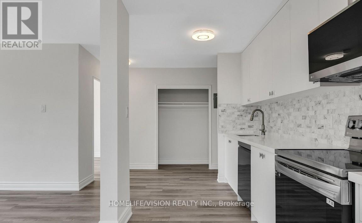 12 - 18 Kenrae Road, Toronto, Ontario  M4G 1Y1 - Photo 7 - C12678528