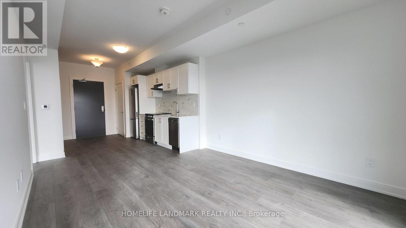 1006 - 715 Davis Drive, Newmarket, Ontario  L3Y 2R3 - Photo 7 - N12676596