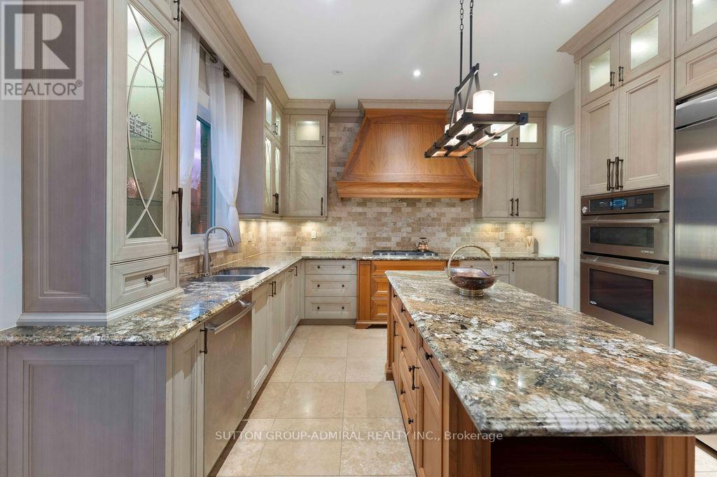 21 Day Lily Crescent, Richmond Hill, Ontario  L4C 0W3 - Photo 15 - N12677352