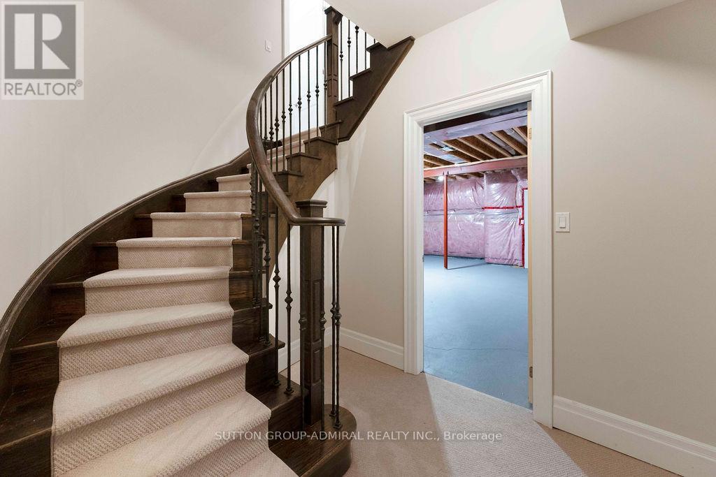 21 Day Lily Crescent, Richmond Hill, Ontario  L4C 0W3 - Photo 45 - N12677352