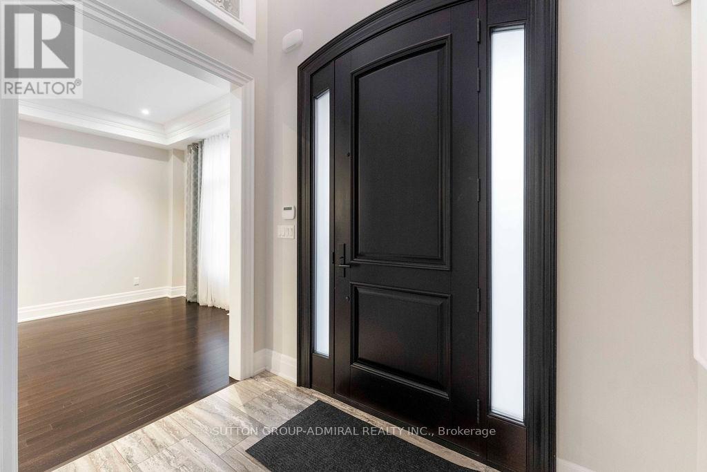 21 Day Lily Crescent, Richmond Hill, Ontario  L4C 0W3 - Photo 6 - N12677352