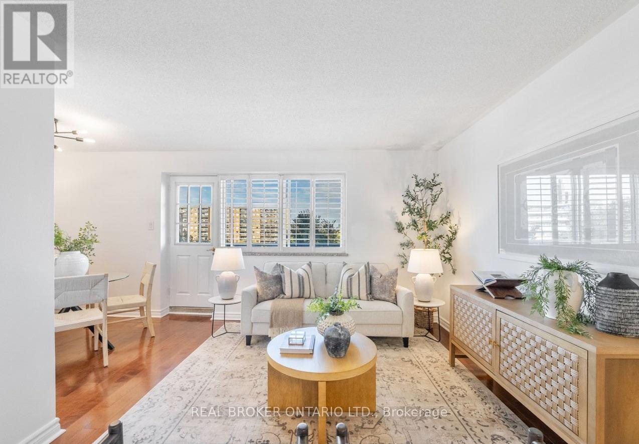 612 - 1660 Bloor Street, Mississauga, Ontario  L4X 1R9 - Photo 2 - W12640094