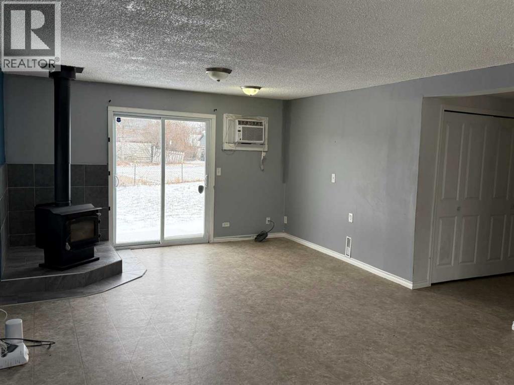 223 2 Street N, Vulcan, Alberta  T0L 2B0 - Photo 5 - A2275505