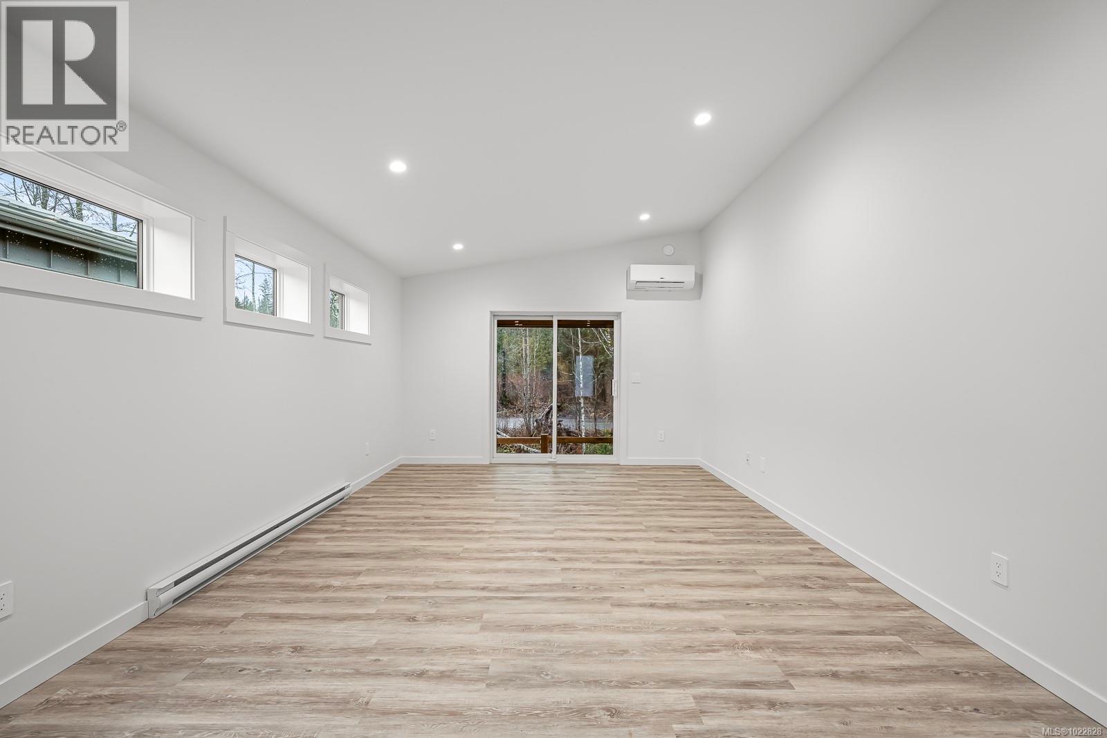 41 3025 Royston Rd, Cumberland, British Columbia  V0R 1S0 - Photo 14 - 1022828