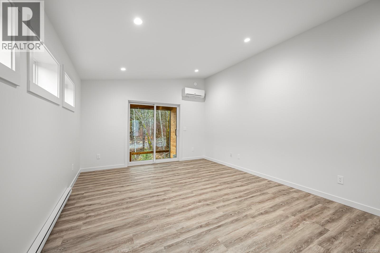 41 3025 Royston Rd, Cumberland, British Columbia  V0R 1S0 - Photo 15 - 1022828