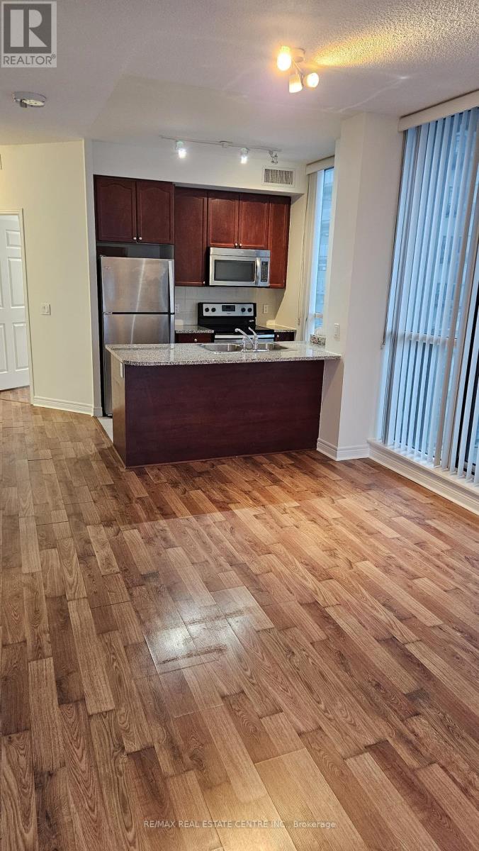 1616 - 339 Rathburn Road W, Mississauga, Ontario  L5B 0K6 - Photo 12 - W12678514