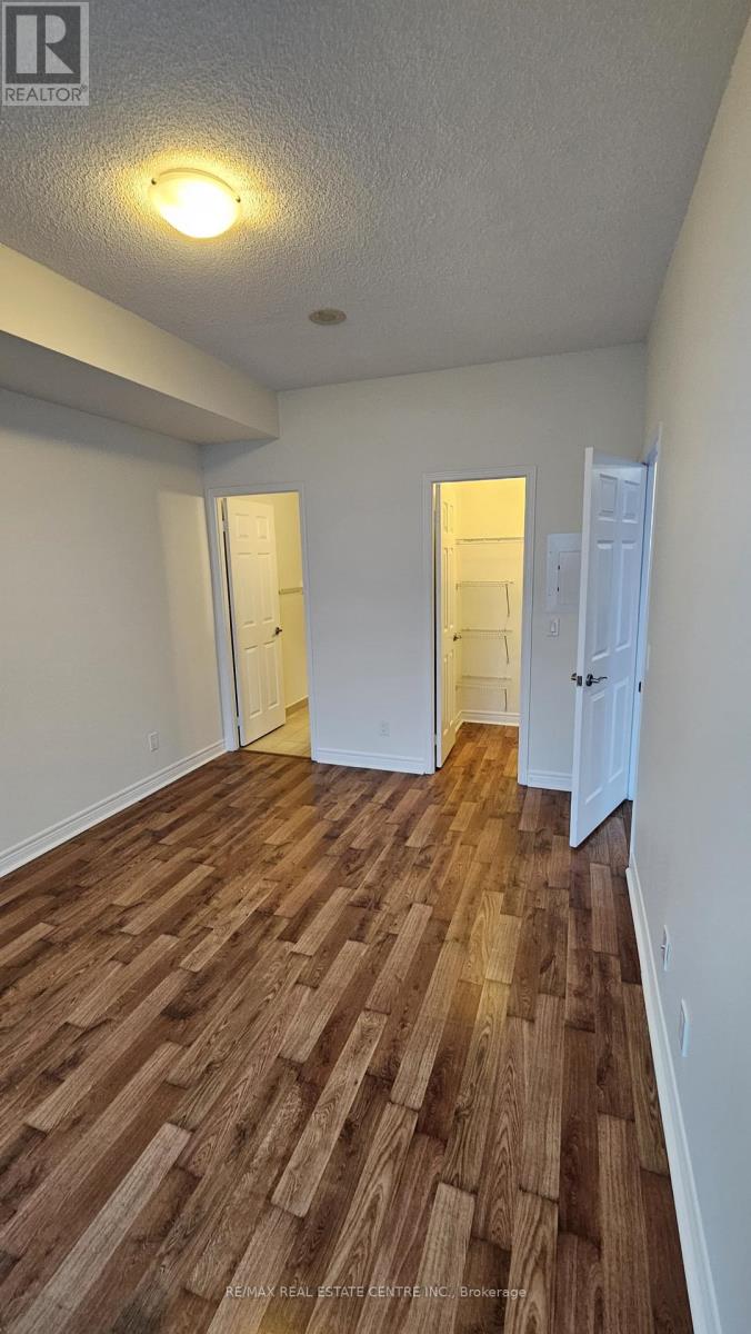 1616 - 339 Rathburn Road W, Mississauga, Ontario  L5B 0K6 - Photo 7 - W12678514