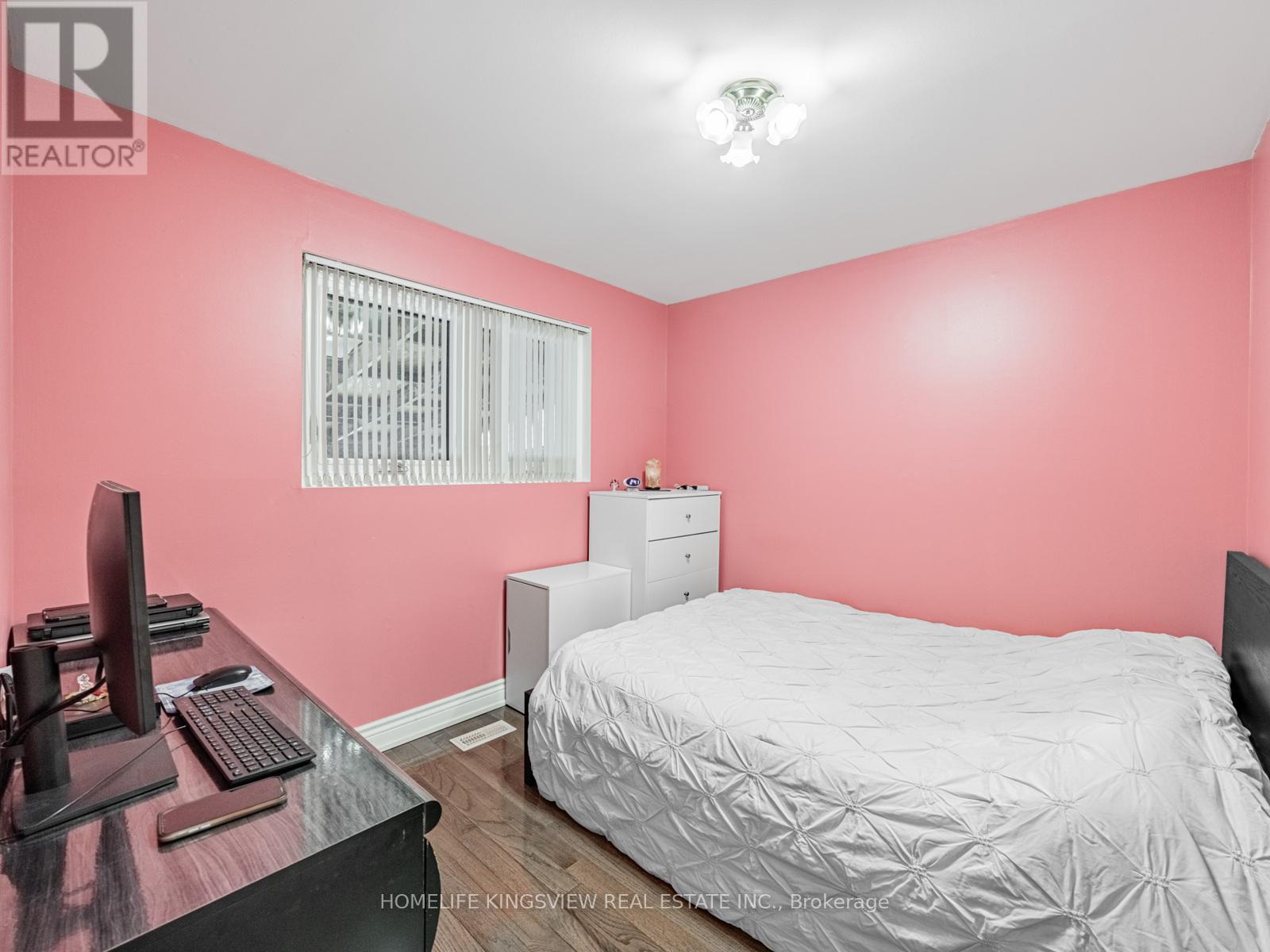 94 Silverstone Drive, Toronto, Ontario  M9V 3G5 - Photo 18 - W12678524