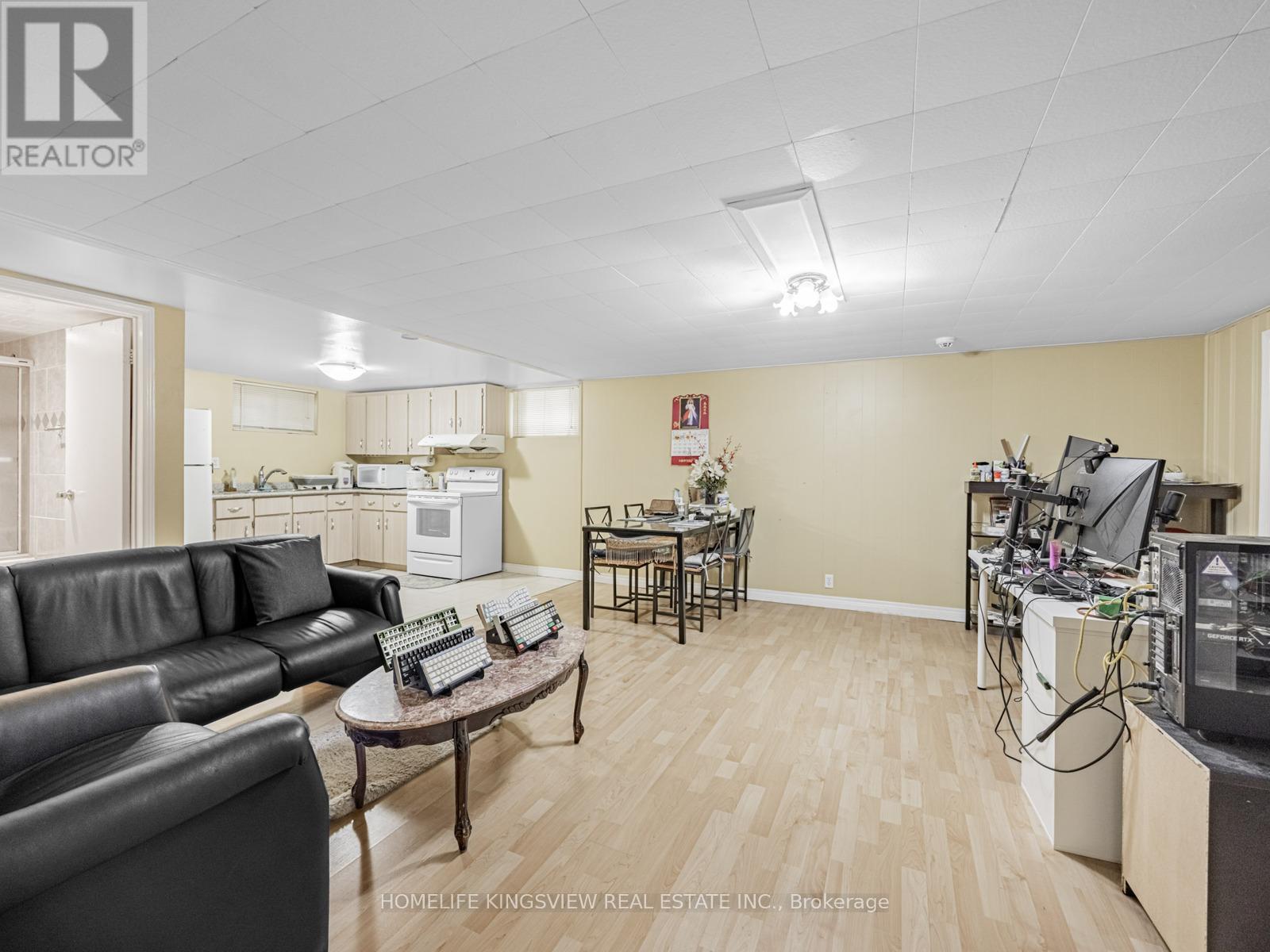 94 Silverstone Drive, Toronto, Ontario  M9V 3G5 - Photo 27 - W12678524