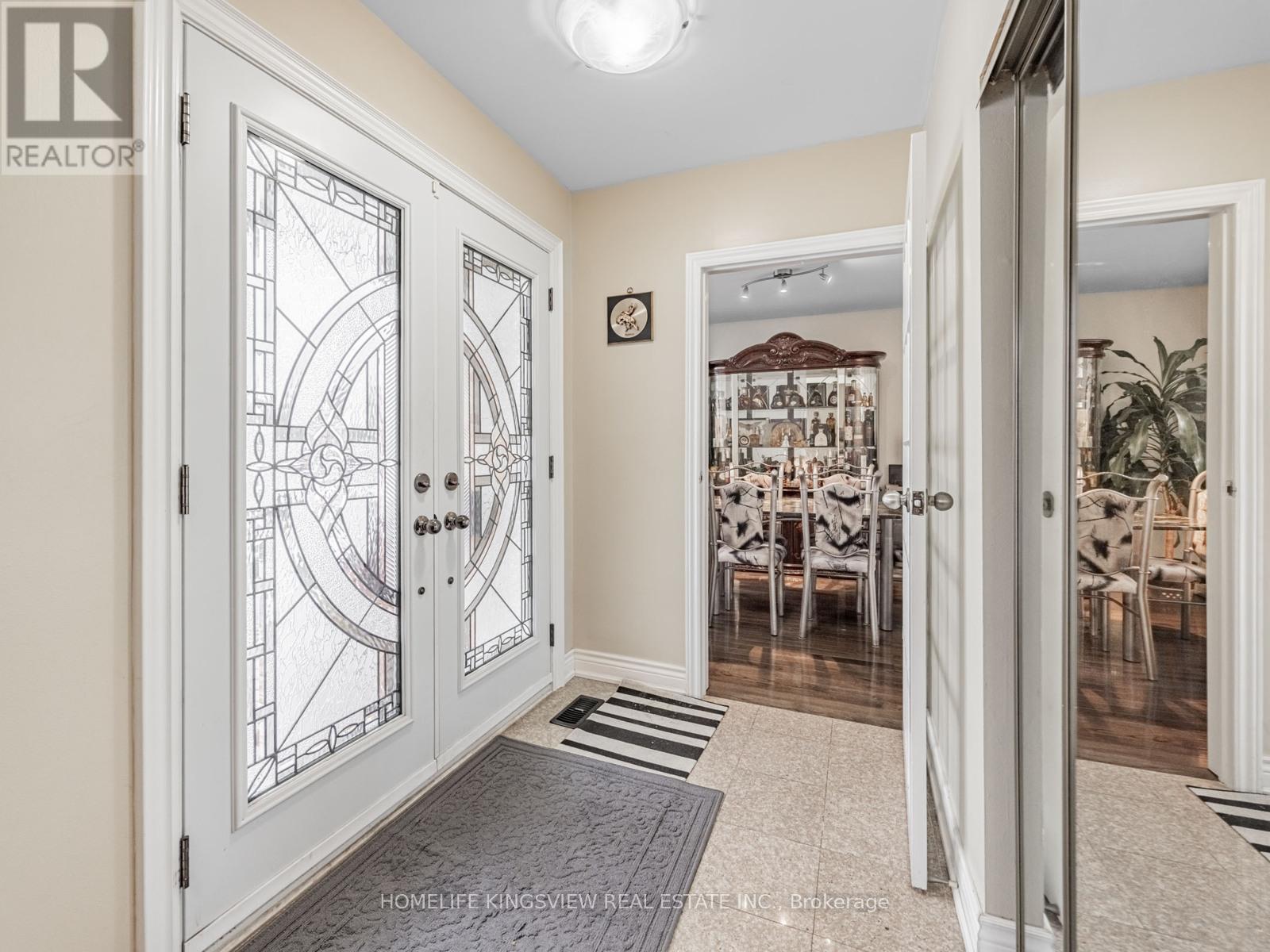 94 Silverstone Drive, Toronto, Ontario  M9V 3G5 - Photo 5 - W12678524