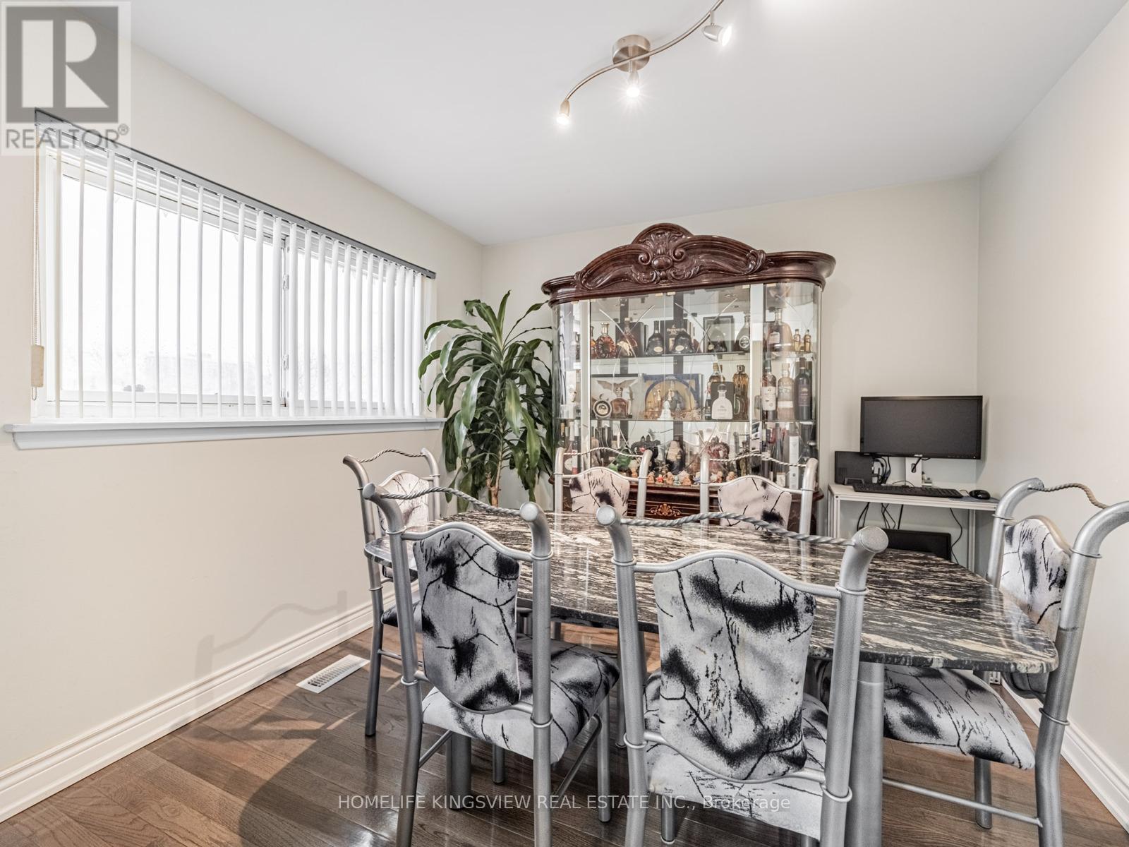 94 Silverstone Drive, Toronto, Ontario  M9V 3G5 - Photo 6 - W12678524