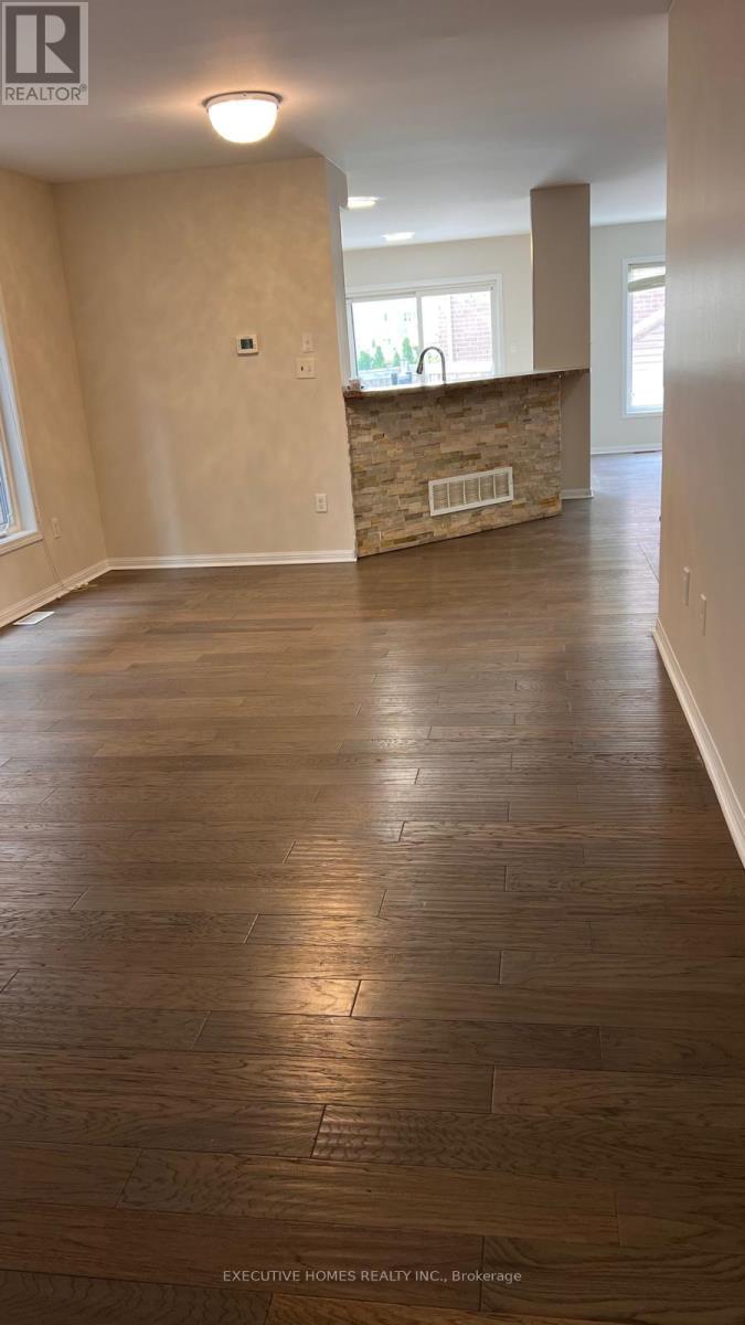 58 Bleasdale Avenue, Brampton, Ontario  L7A 0R7 - Photo 4 - W12678530