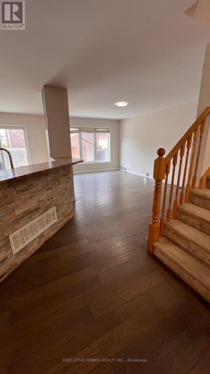 58 Bleasdale Avenue, Brampton, Ontario  L7A 0R7 - Photo 6 - W12678530