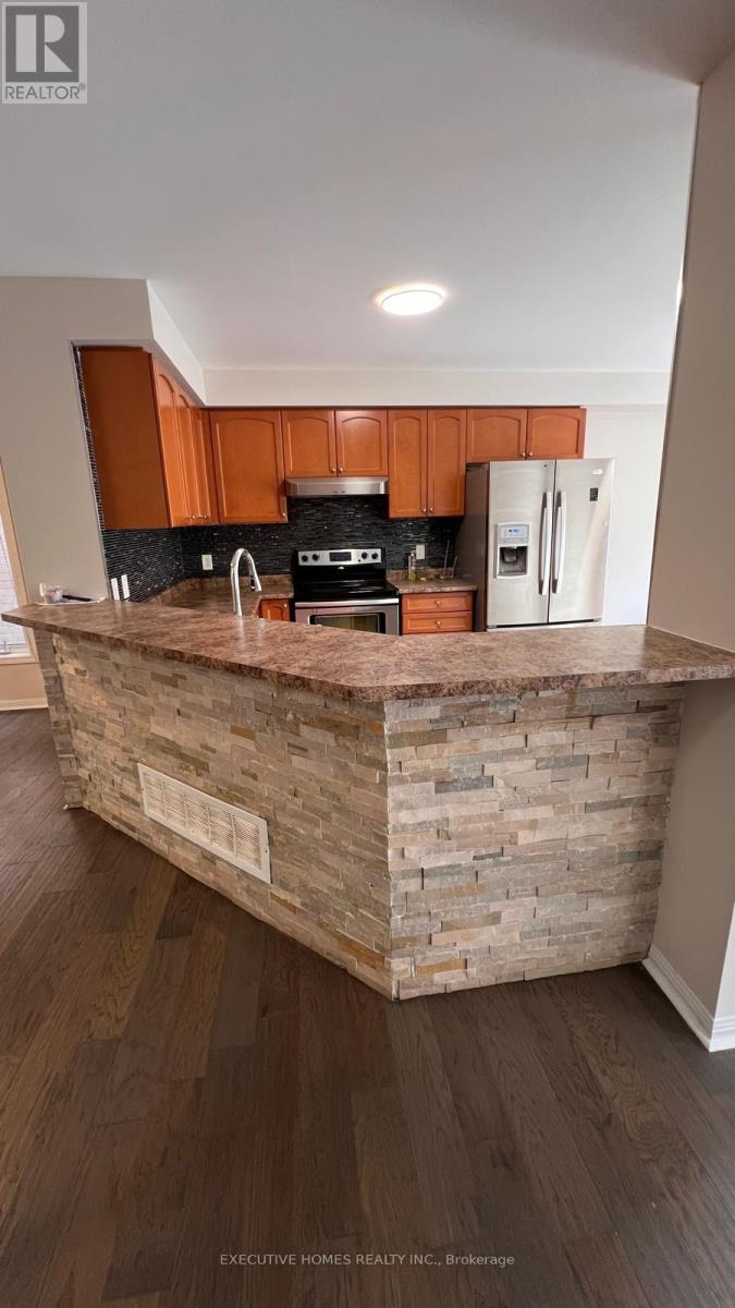 58 Bleasdale Avenue, Brampton, Ontario  L7A 0R7 - Photo 8 - W12678530