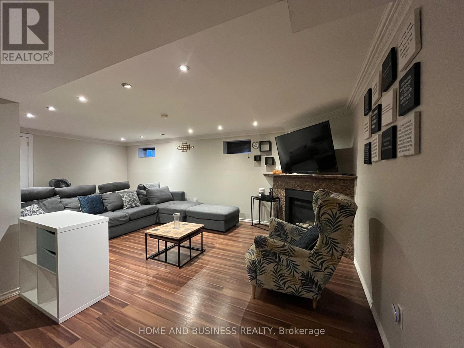 2639 Hayford Court, Mississauga, Ontario  L5K 1P8 - Photo 15 - W12678532