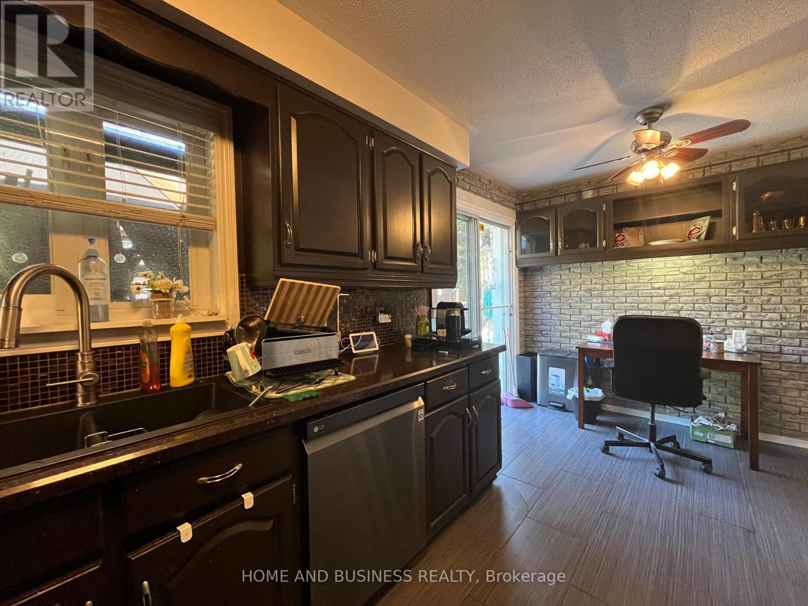 2639 Hayford Court, Mississauga, Ontario  L5K 1P8 - Photo 21 - W12678532