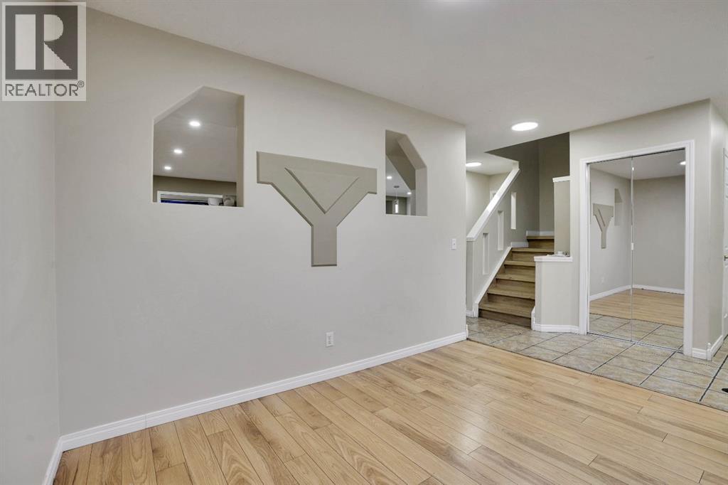 58 Lakeview Bay, Chestermere, Alberta  T1X 1G9 - Photo 5 - A2276317