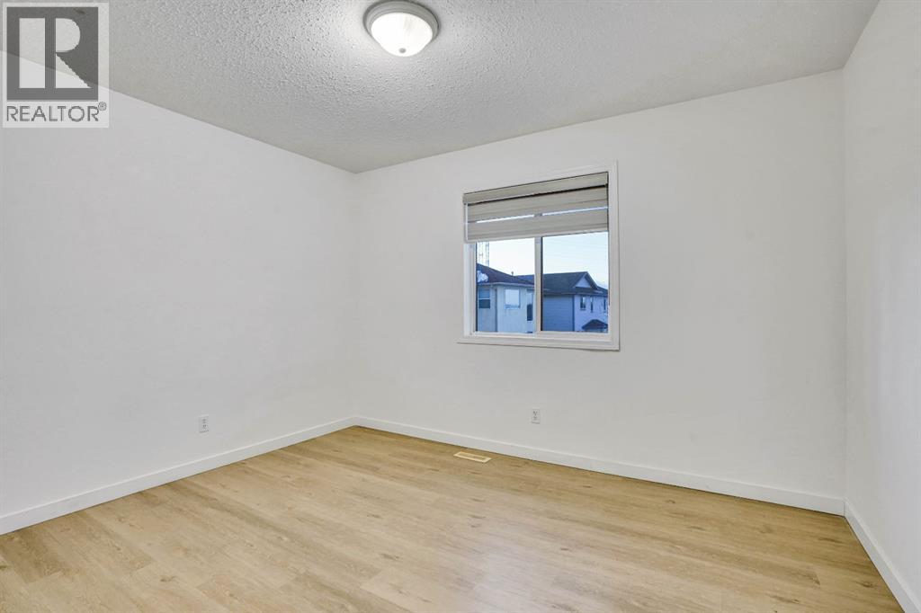 58 Lakeview Bay, Chestermere, Alberta  T1X 1G9 - Photo 25 - A2276317