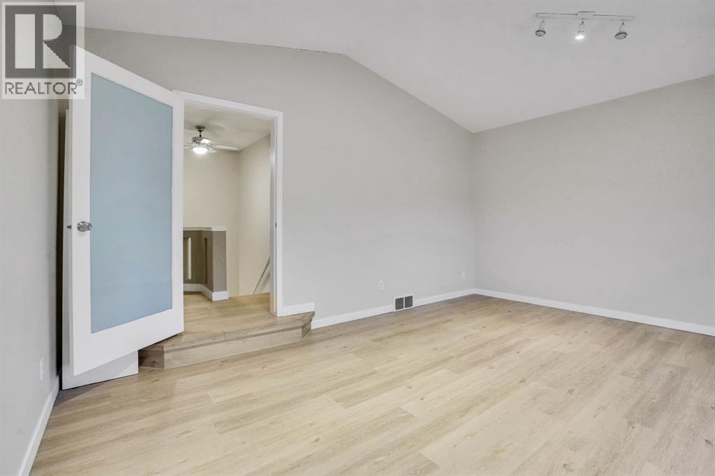 58 Lakeview Bay, Chestermere, Alberta  T1X 1G9 - Photo 19 - A2276317