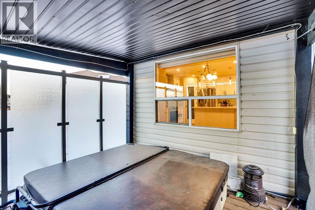 58 Lakeview Bay, Chestermere, Alberta  T1X 1G9 - Photo 40 - A2276317