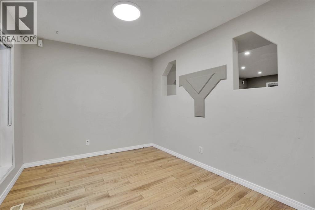 58 Lakeview Bay, Chestermere, Alberta  T1X 1G9 - Photo 6 - A2276317