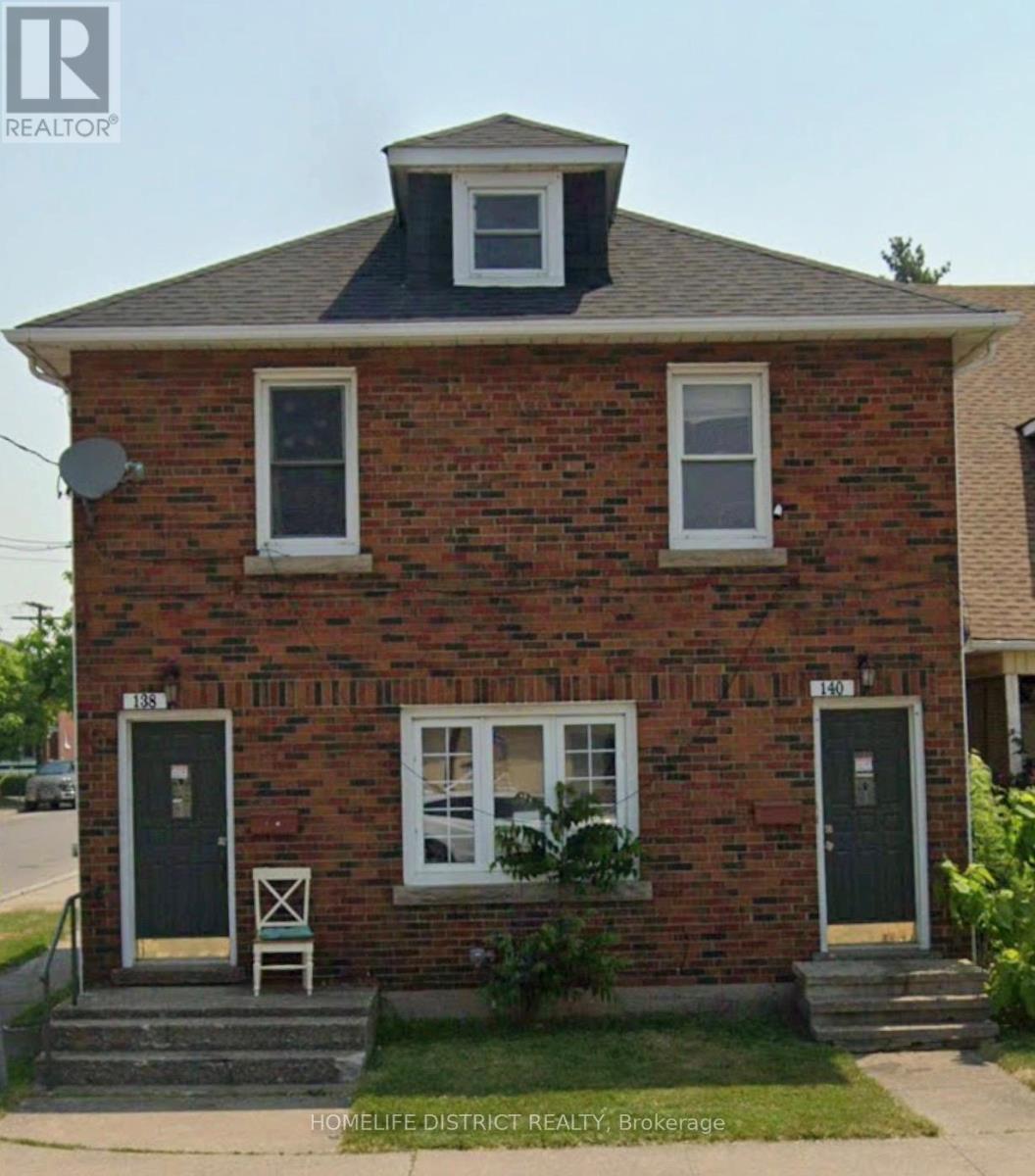 138 -140 Crowland Avenue, Welland, Ontario  L3B 1X3 - Photo 1 - X12678512