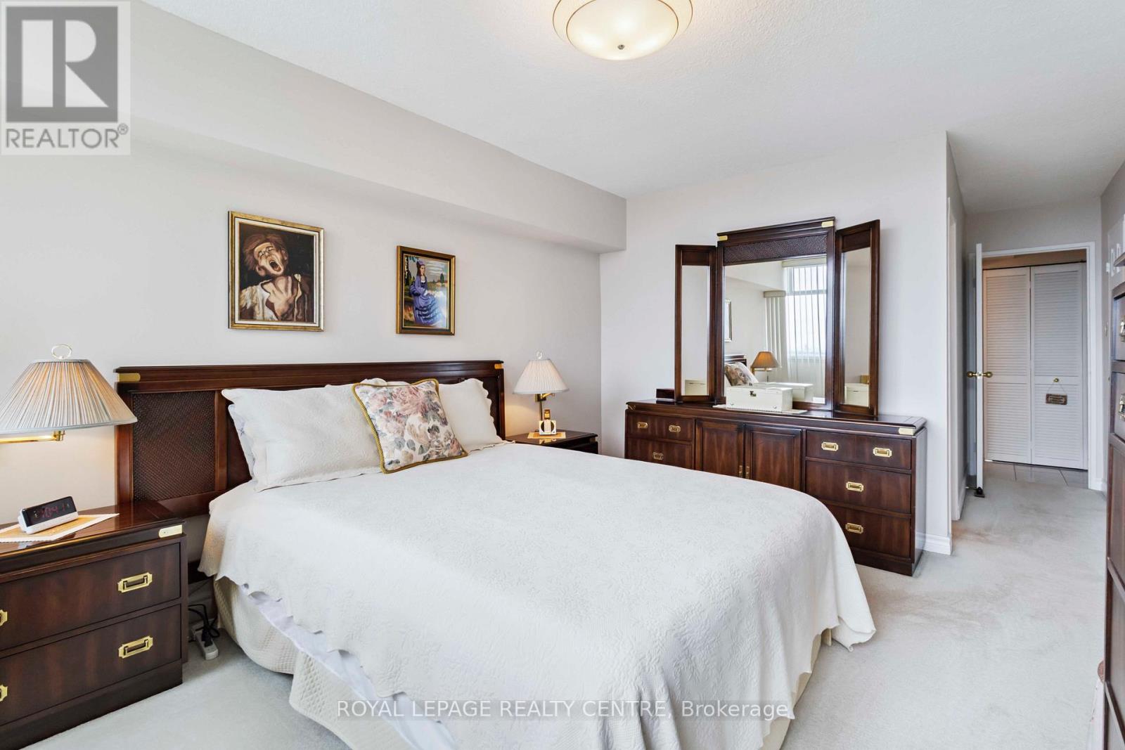 1808 - 3100 Kirwin Avenue, Mississauga, Ontario L5A 3S6 - Photo 29 - W12678348