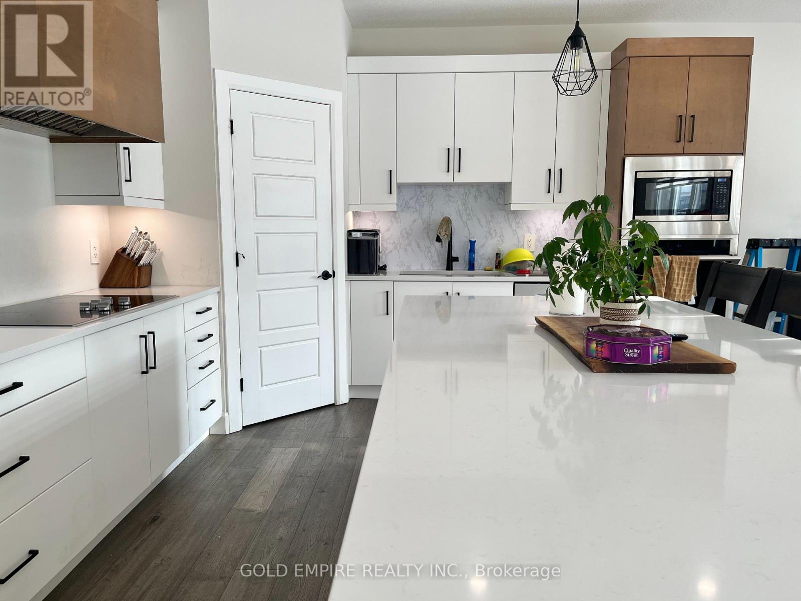 1919 Fountain Grass Drive, London South, Ontario  N6K 4P9 - Photo 22 - X12666306