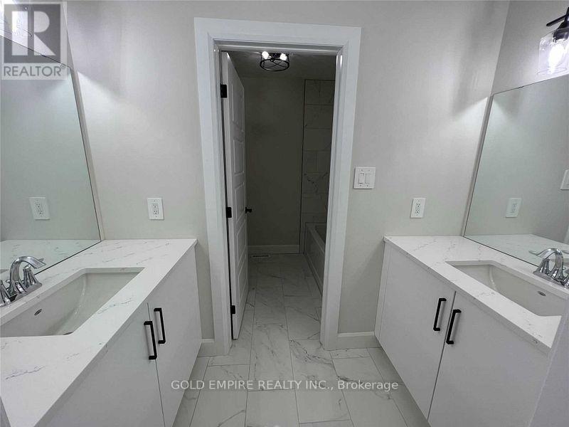 1919 Fountain Grass Drive, London South, Ontario  N6K 4P9 - Photo 39 - X12666306