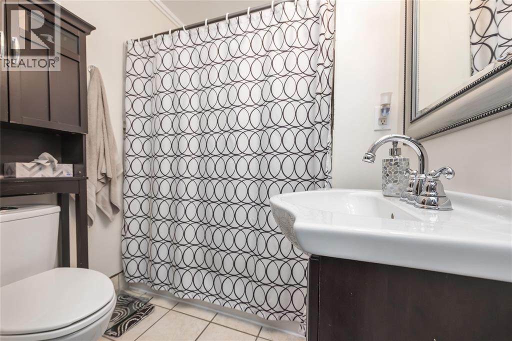 356 Talfourd Street, Sarnia, Ontario  N7T 1P9 - Photo 11 - 26000534